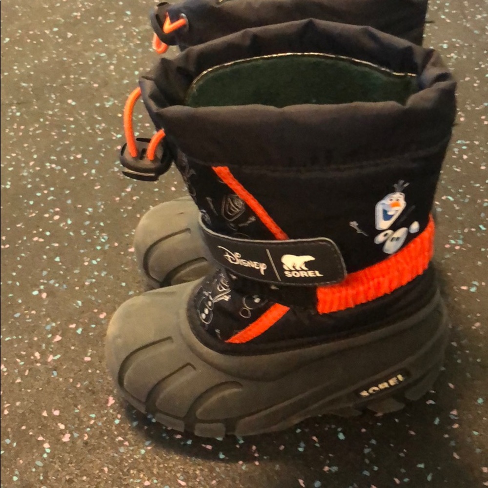 Sorel boys Olaf snow boots